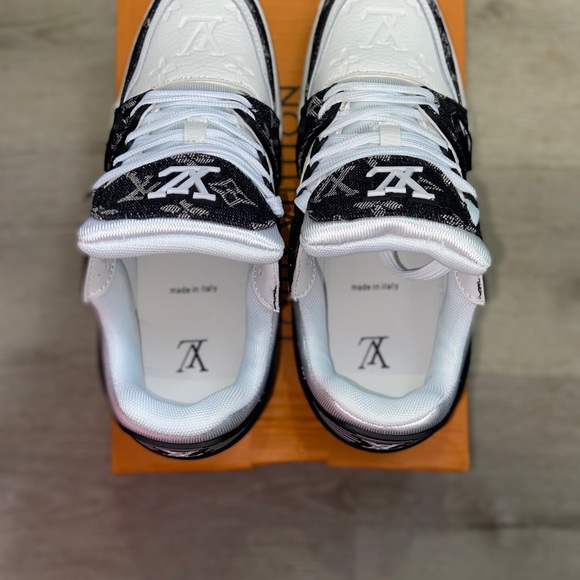 LV Trainers - Picture 6 of 9